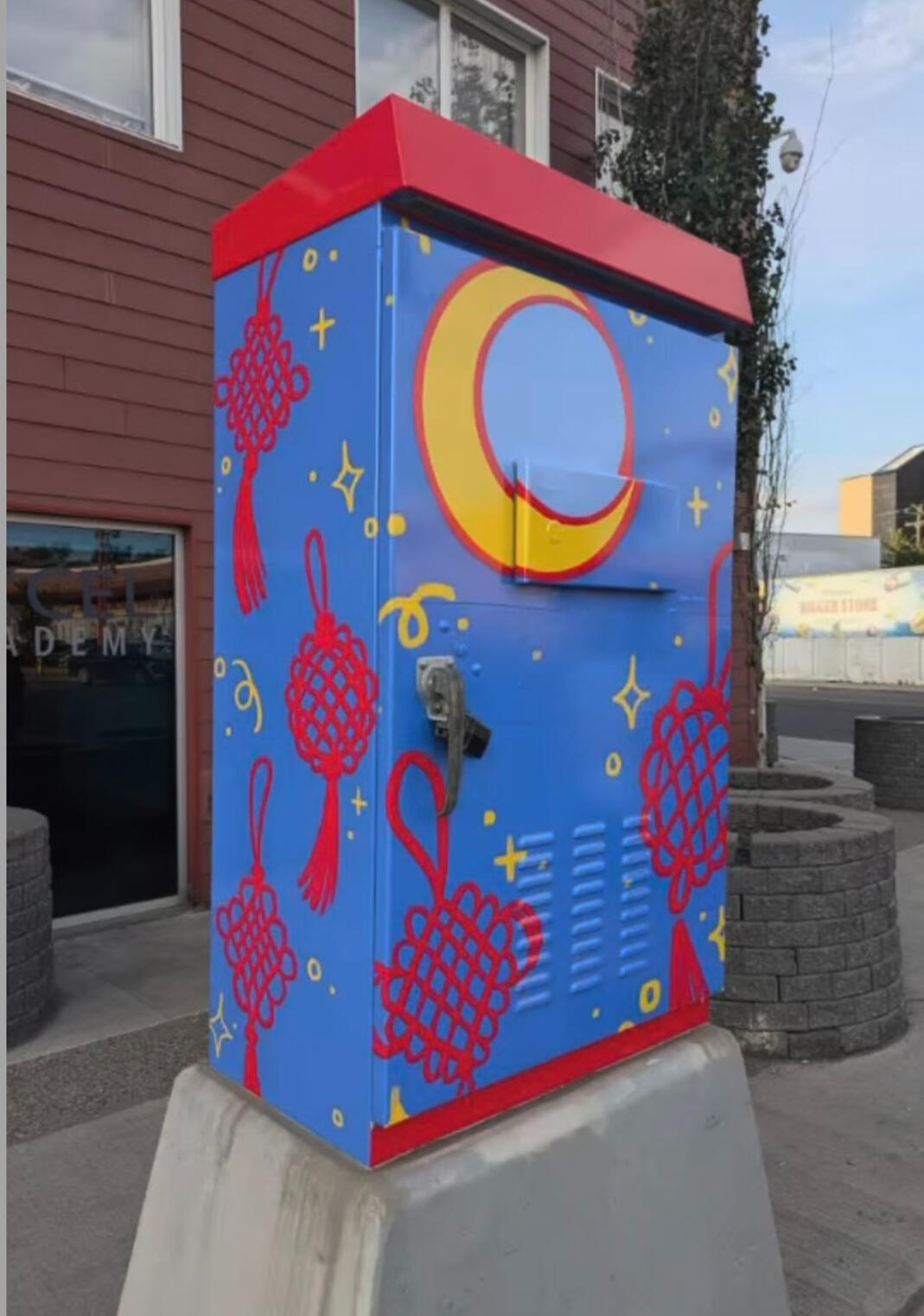 Back and Side Display